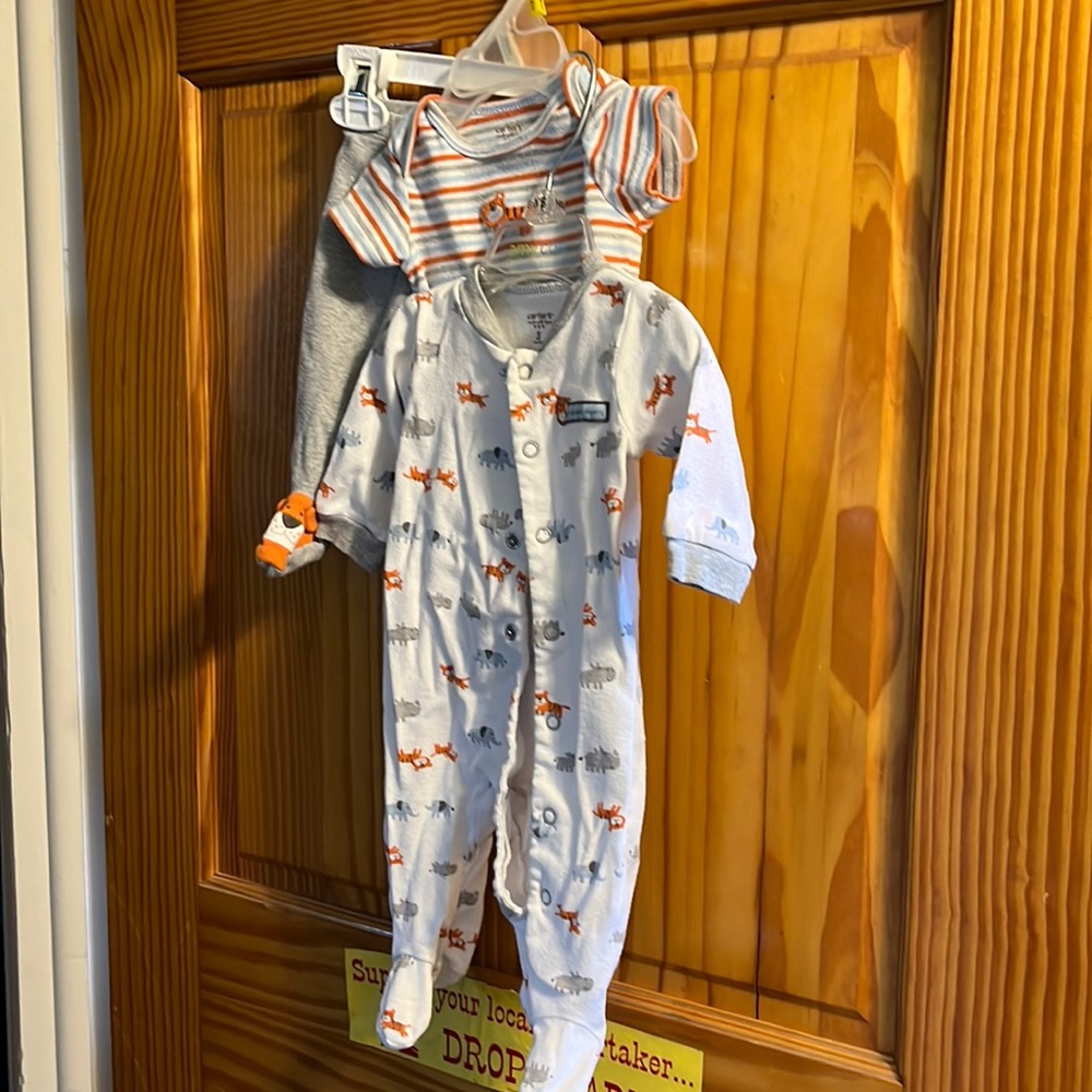 Carter’s size 3 months 4 piece set with jungle animals